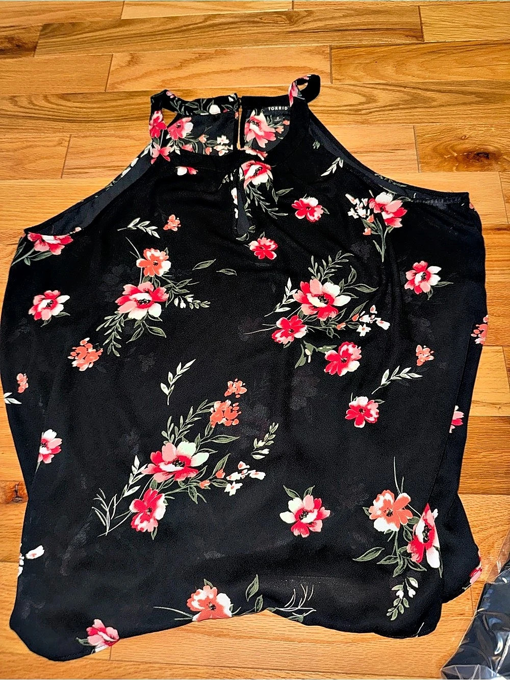 Torrid Floral Tank Top in Black & Pink Size 2